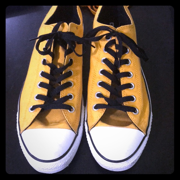 converse yellow laces